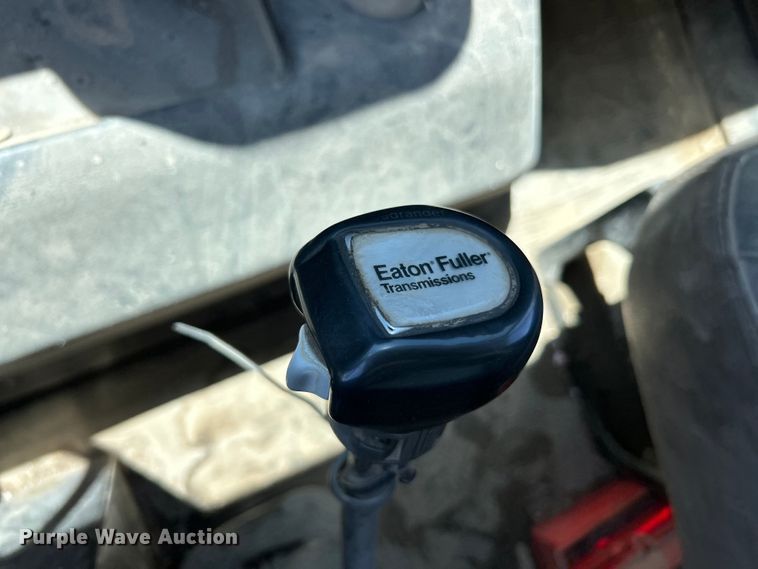 image for item EK4867 1998 International  8100 dump truck