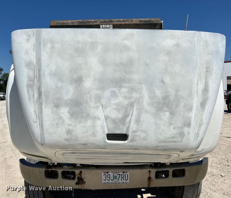 image for item EK4867 1998 International  8100 dump truck