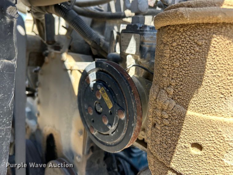 image for item EK4867 1998 International  8100 dump truck