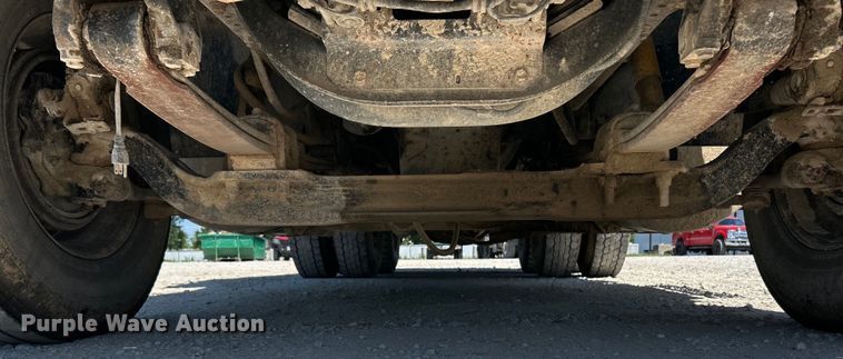 image for item EK4867 1998 International  8100 dump truck