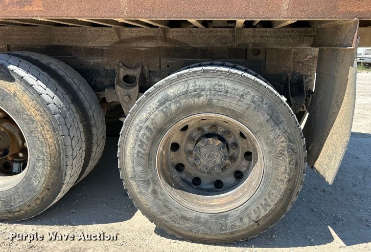 image for item EK4867 1998 International  8100 dump truck