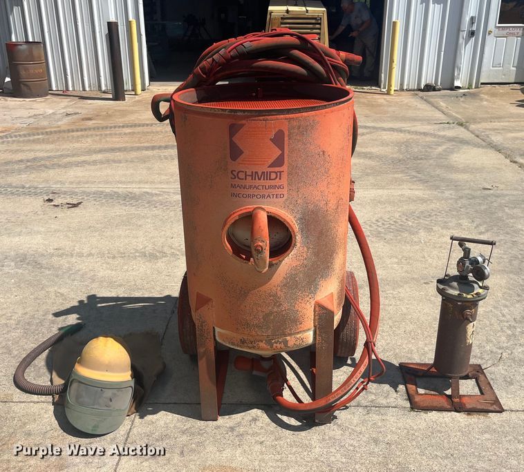 image for item EK8706 Schmidt sand blaster