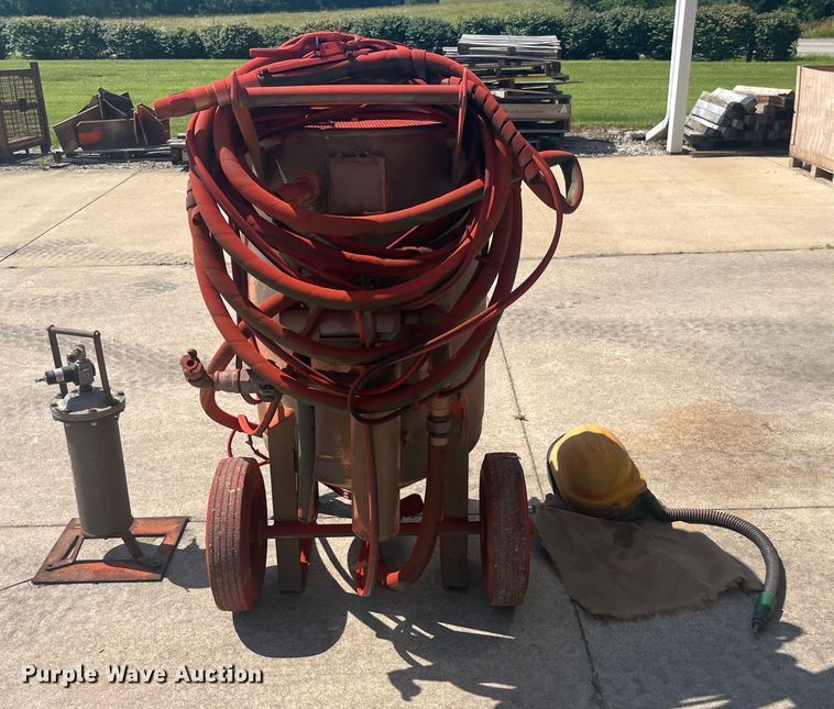 image for item EK8706 Schmidt sand blaster