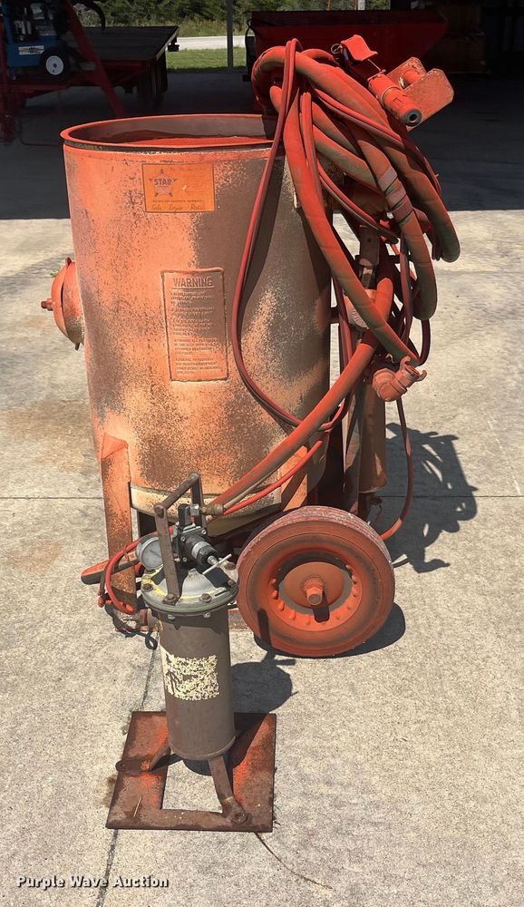 image for item EK8706 Schmidt sand blaster