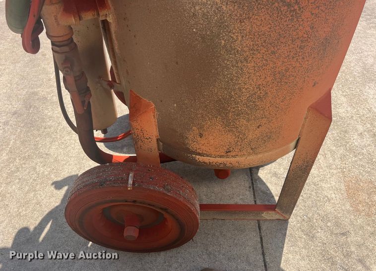 image for item EK8706 Schmidt sand blaster