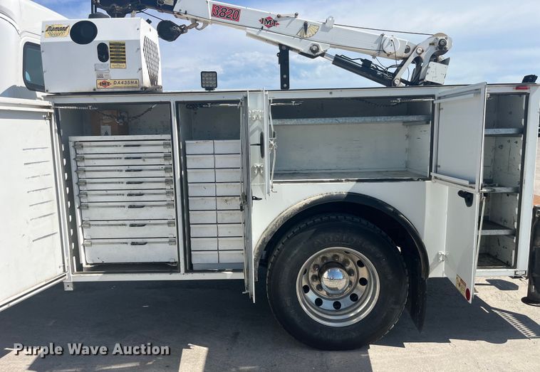 image for item EK8710 2006 Freightliner  Business Class M2 Crew Cab utility / service truck