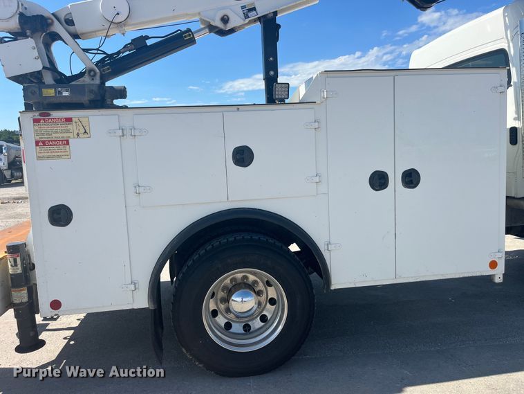 image for item EK8710 2006 Freightliner  Business Class M2 Crew Cab utility / service truck