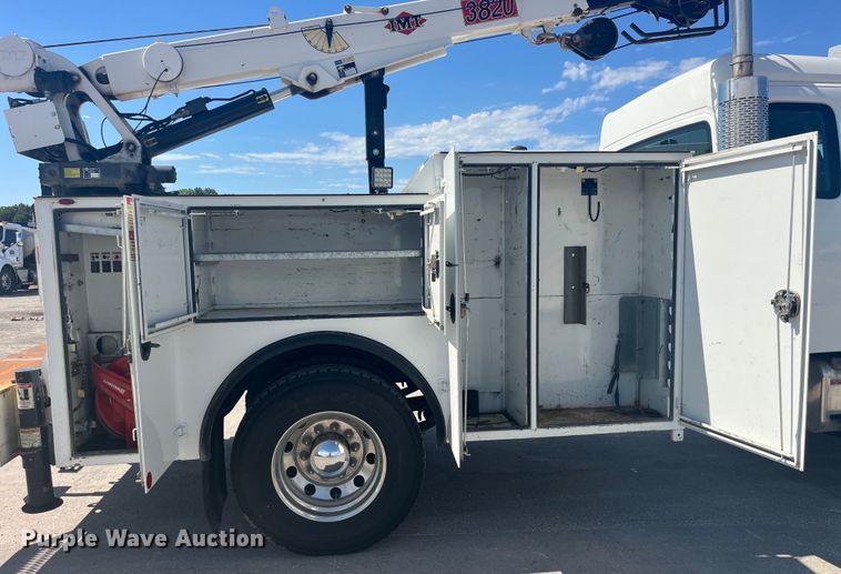 image for item EK8710 2006 Freightliner  Business Class M2 Crew Cab utility / service truck