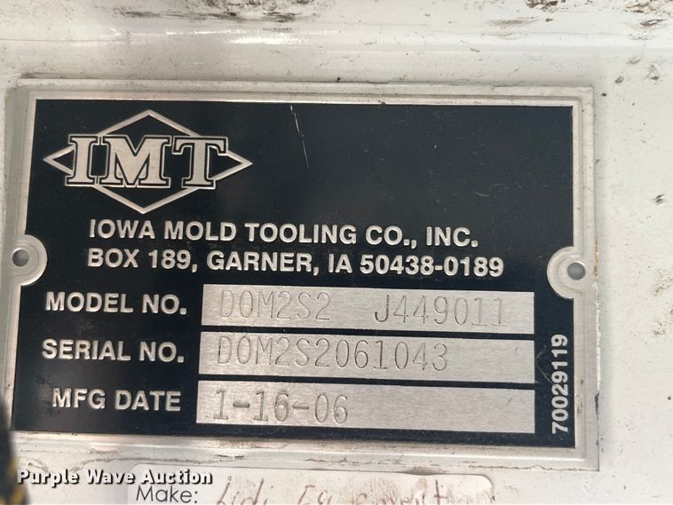 image for item EK8710 2006 Freightliner  Business Class M2 Crew Cab utility / service truck