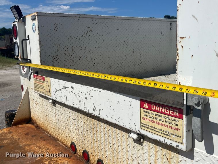 image for item EK8710 2006 Freightliner  Business Class M2 Crew Cab utility / service truck