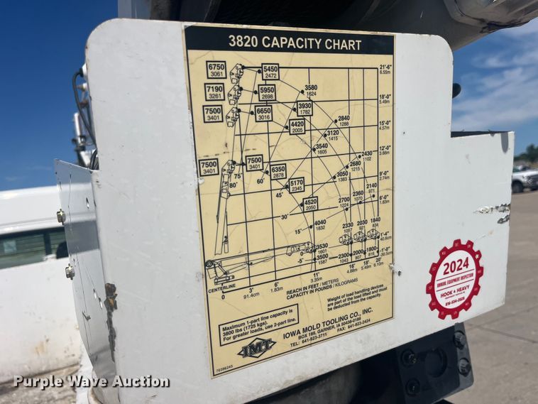 image for item EK8710 2006 Freightliner  Business Class M2 Crew Cab utility / service truck