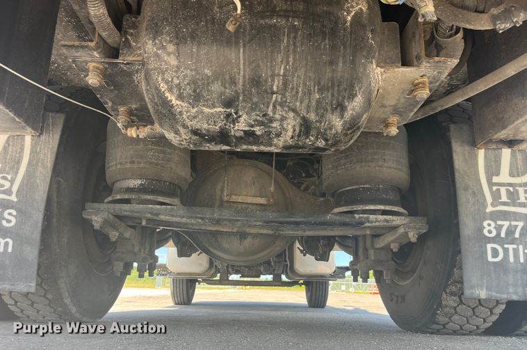 image for item EK8710 2006 Freightliner  Business Class M2 Crew Cab utility / service truck