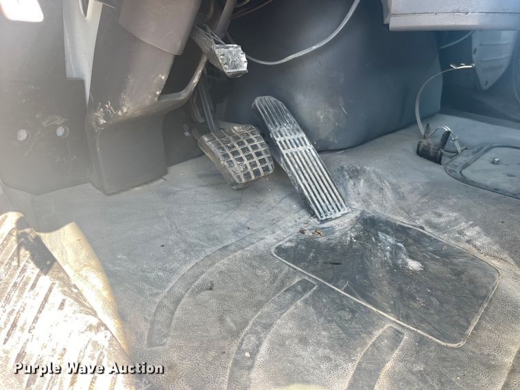 image for item EK8710 2006 Freightliner  Business Class M2 Crew Cab utility / service truck