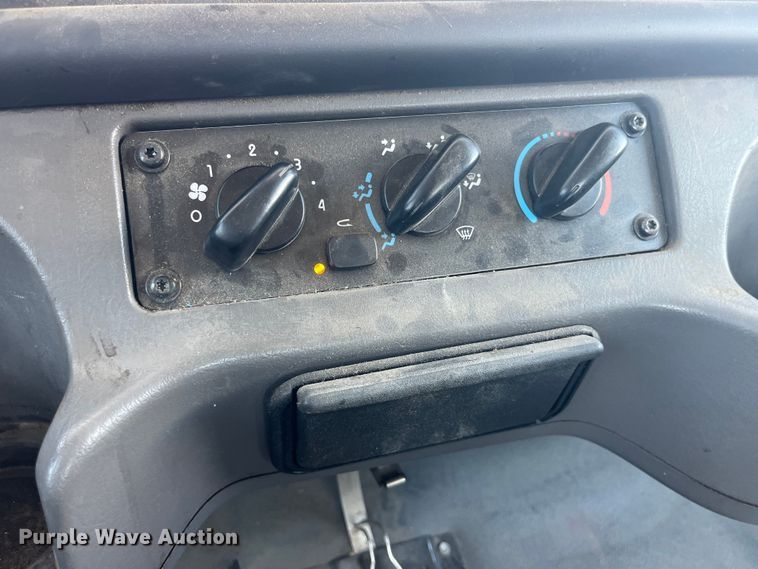 image for item EK8710 2006 Freightliner  Business Class M2 Crew Cab utility / service truck