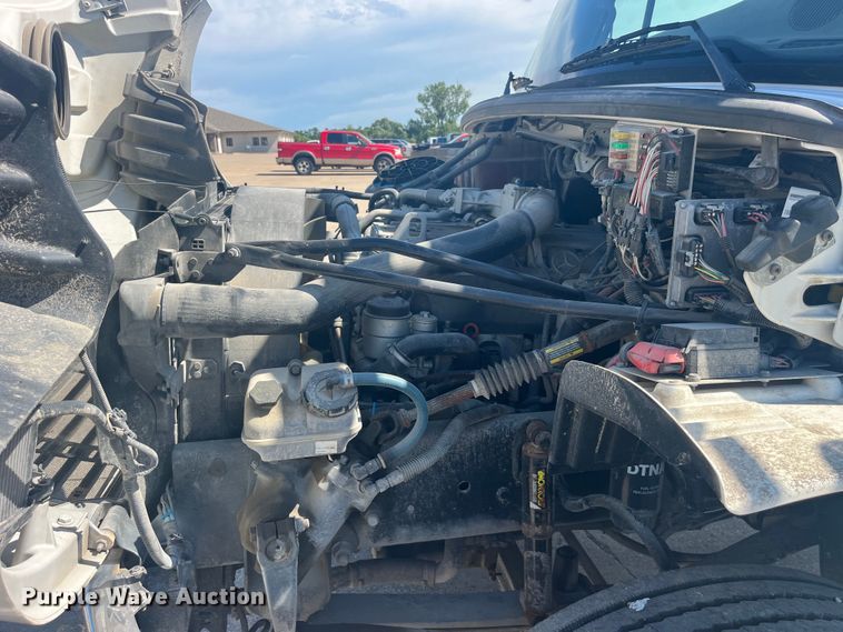 image for item EK8710 2006 Freightliner  Business Class M2 Crew Cab utility / service truck