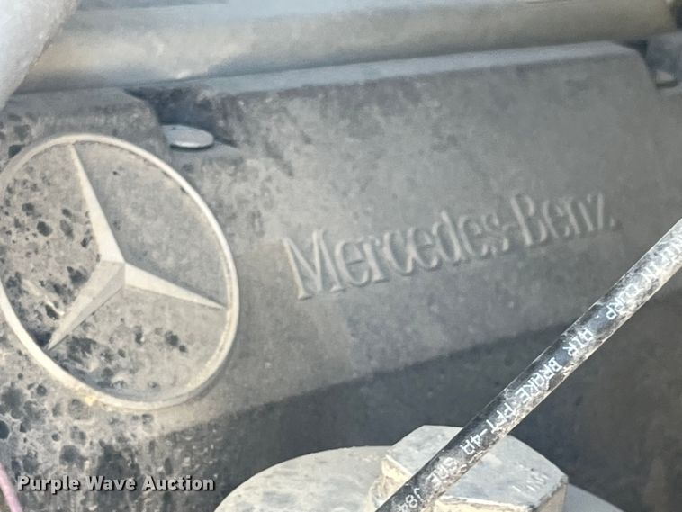 image for item EK8710 2006 Freightliner  Business Class M2 Crew Cab utility / service truck