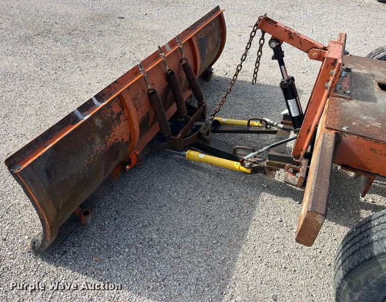 image for item EK8711 2000 Broce RC 350 broom