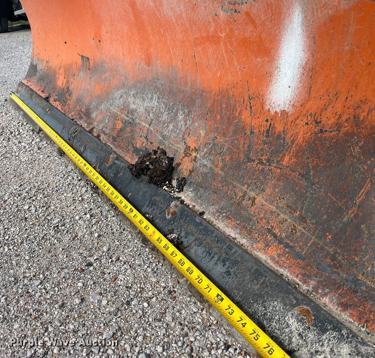 image for item EK8711 2000 Broce RC 350 broom