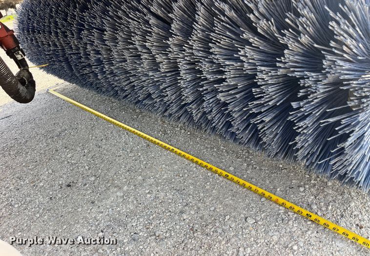 image for item EK8711 2000 Broce RC 350 broom