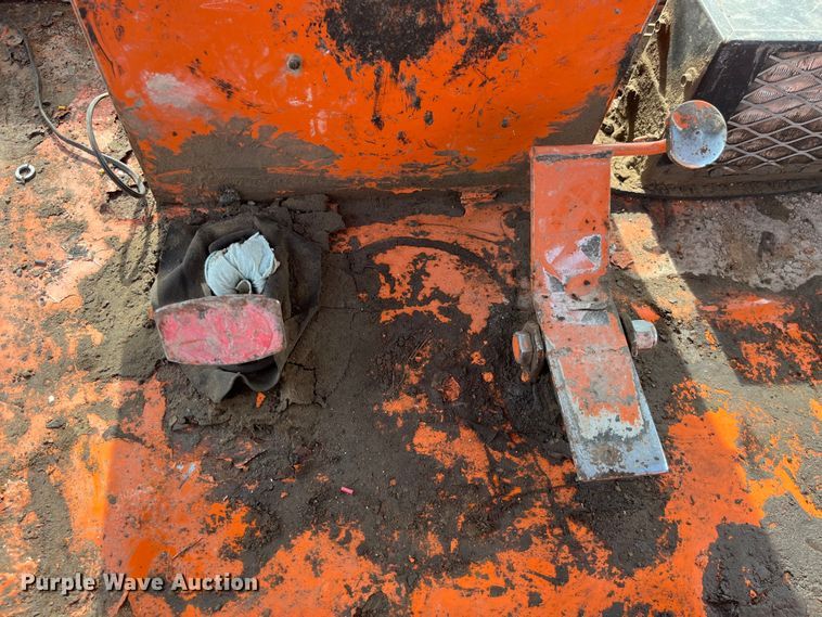 image for item EK8711 2000 Broce RC 350 broom