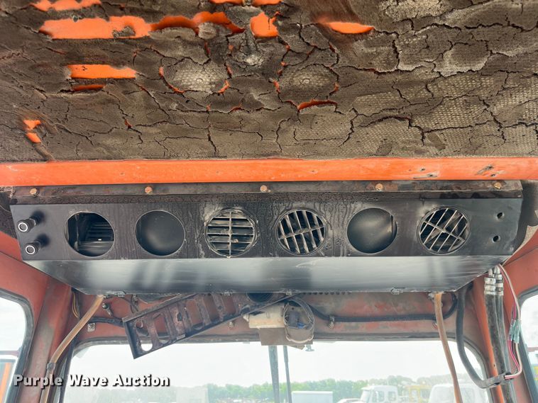 image for item EK8711 2000 Broce RC 350 broom