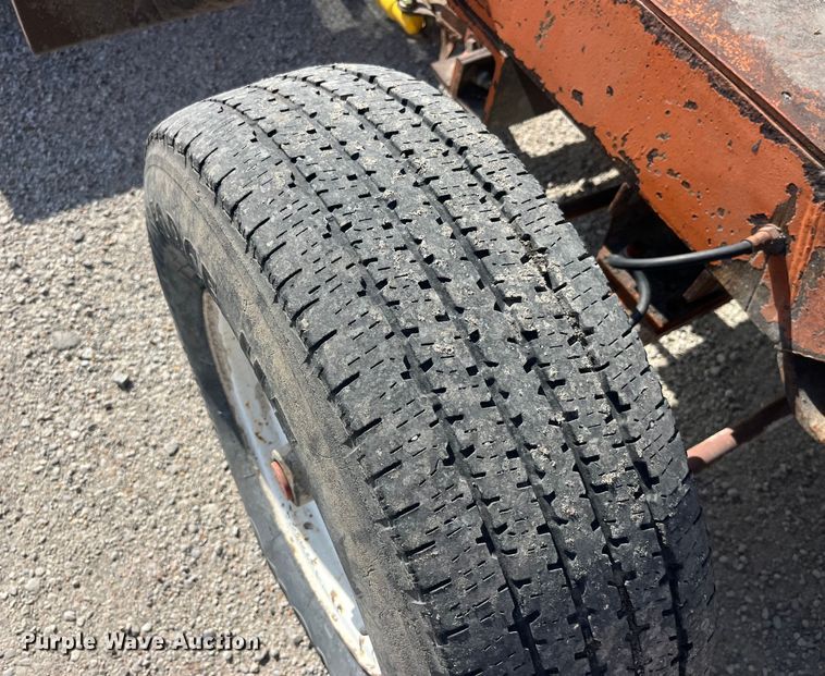 image for item EK8711 2000 Broce RC 350 broom