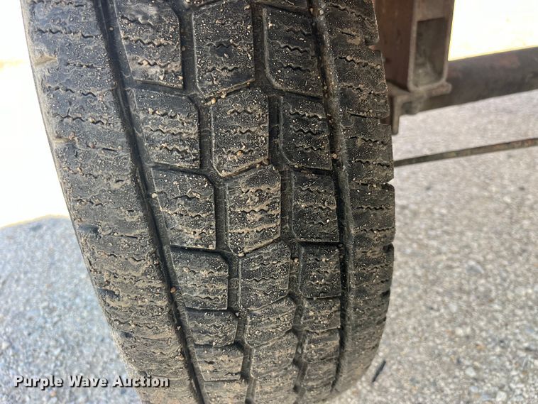 image for item EK8711 2000 Broce RC 350 broom