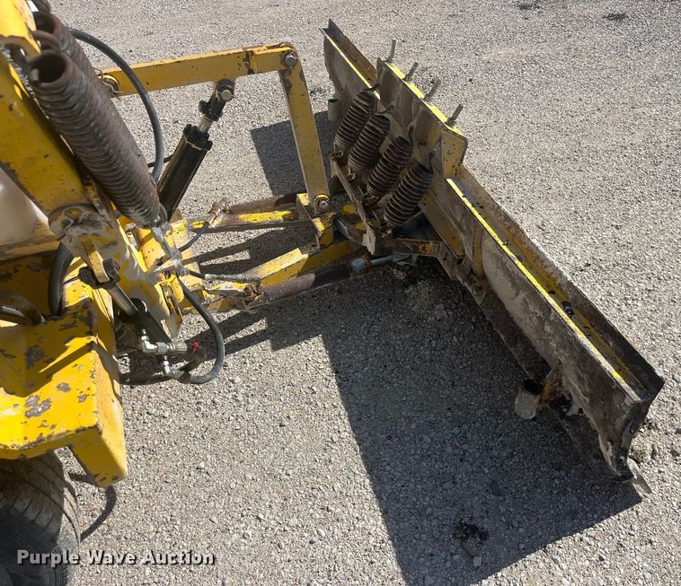 image for item EK8712 Superior Broom DT80J broom