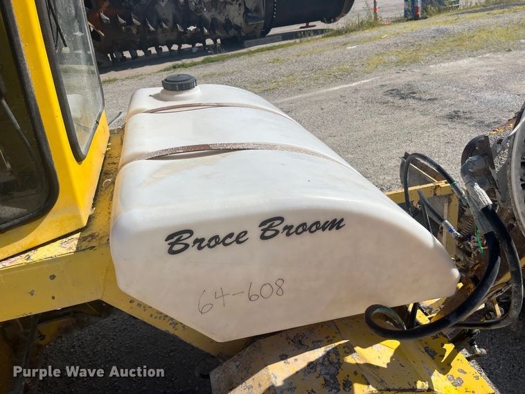 image for item EK8712 Superior Broom DT80J broom