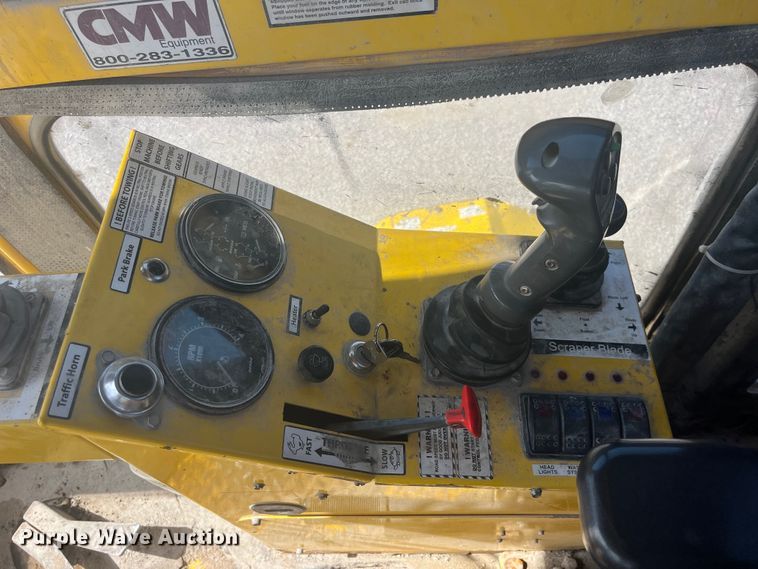 image for item EK8712 Superior Broom DT80J broom