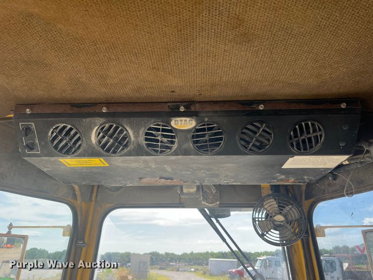 image for item EK8712 Superior Broom DT80J broom