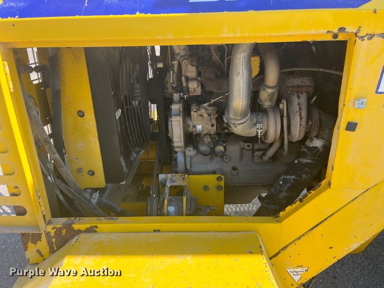 image for item EK8712 Superior Broom DT80J broom