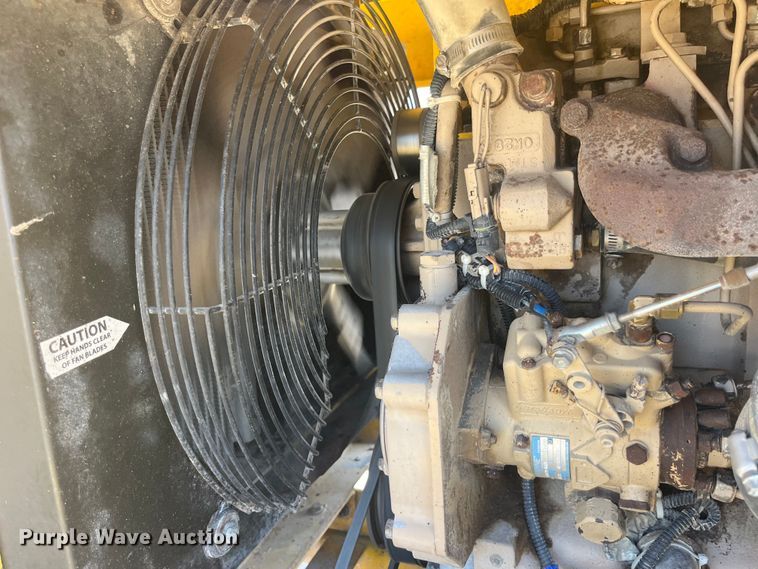 image for item EK8712 Superior Broom DT80J broom