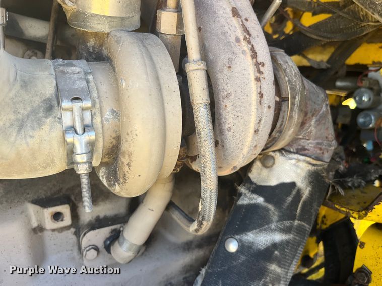 image for item EK8712 Superior Broom DT80J broom