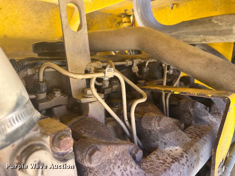 image for item EK8712 Superior Broom DT80J broom