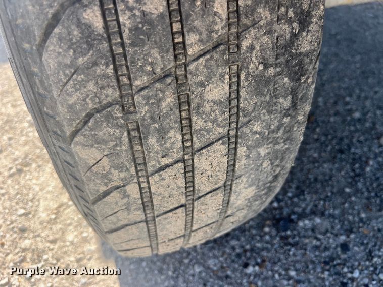 image for item EK8712 Superior Broom DT80J broom