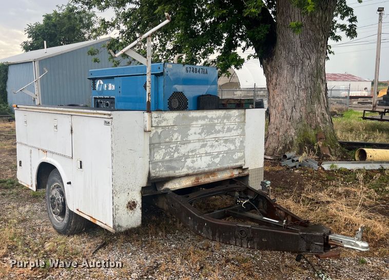 image for item EK8717 Shop built welding trailer