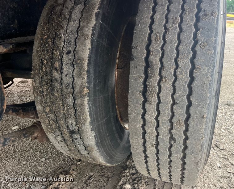 image for item EK8719 2018 Kaufman drop deck equipment trailer