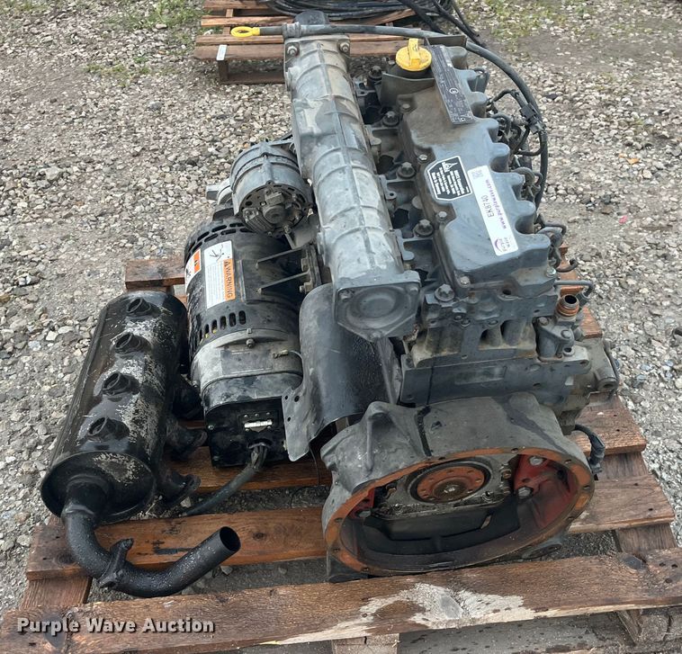 image for item EK8740 Deutz F 4M 2011 engine