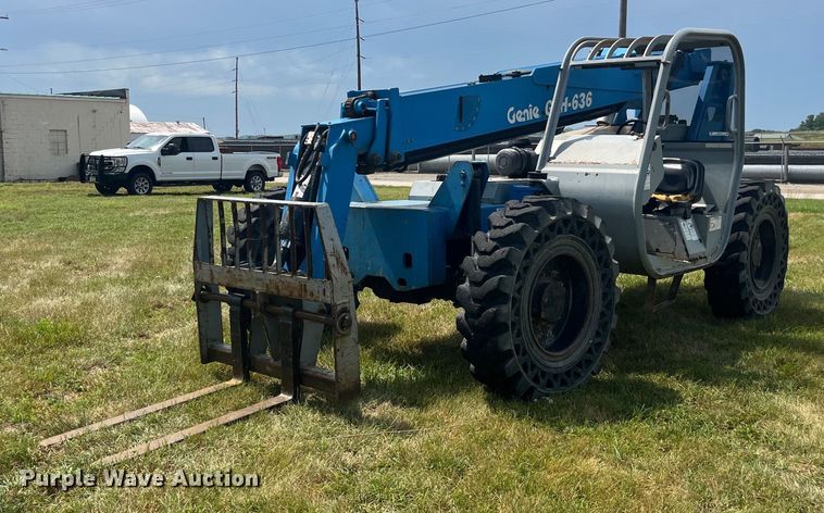 image for item EK8741 2007 Genie GTH-636 telehandler