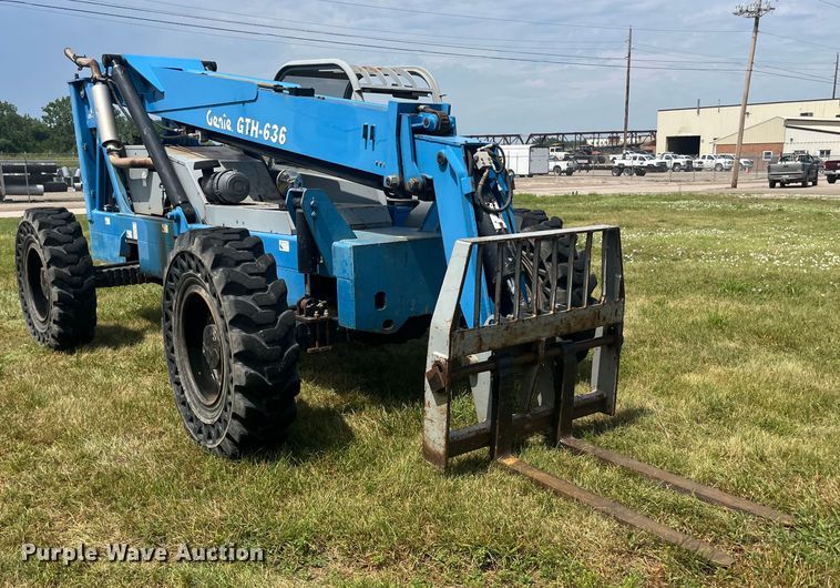 image for item EK8741 2007 Genie GTH-636 telehandler