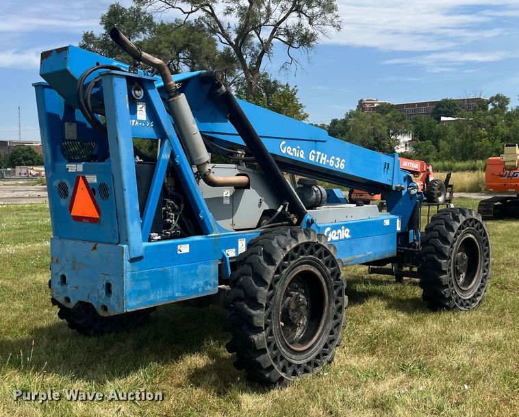 image for item EK8741 2007 Genie GTH-636 telehandler