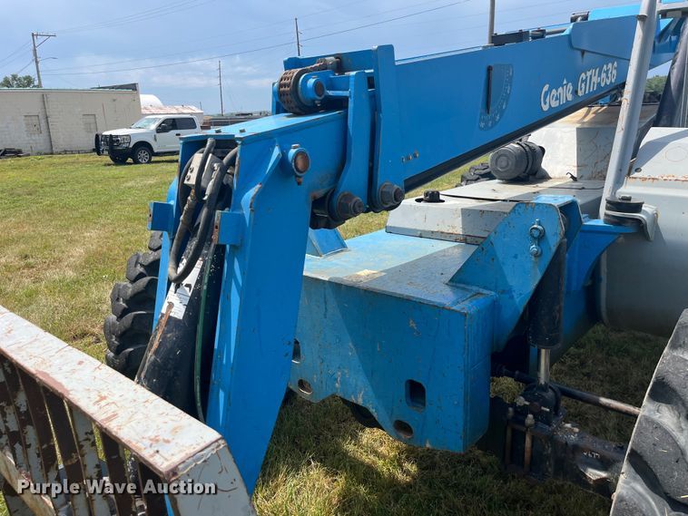 image for item EK8741 2007 Genie GTH-636 telehandler