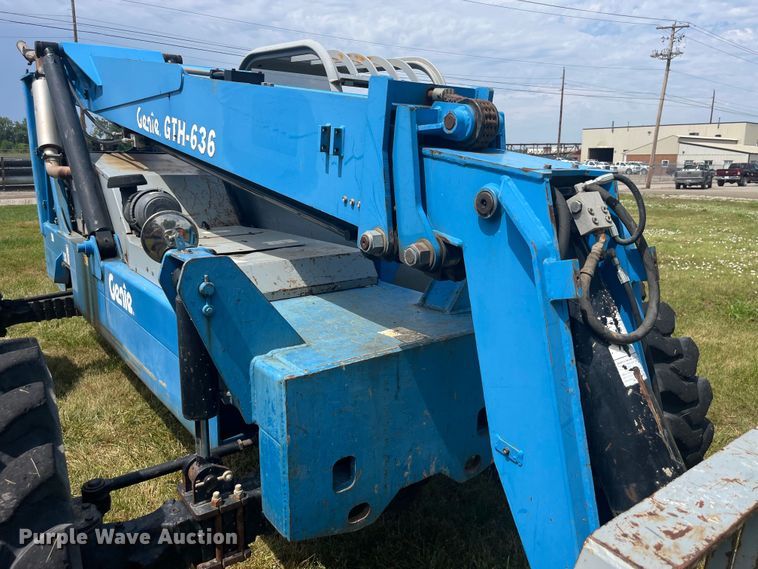 image for item EK8741 2007 Genie GTH-636 telehandler