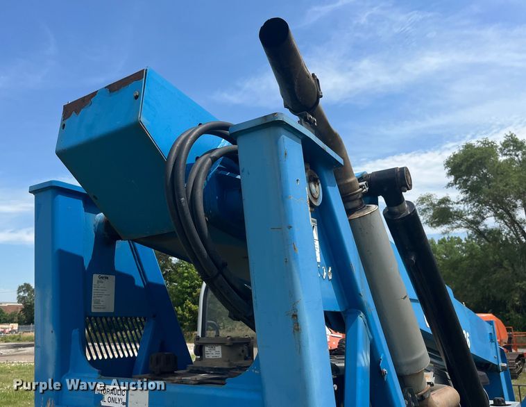 image for item EK8741 2007 Genie GTH-636 telehandler