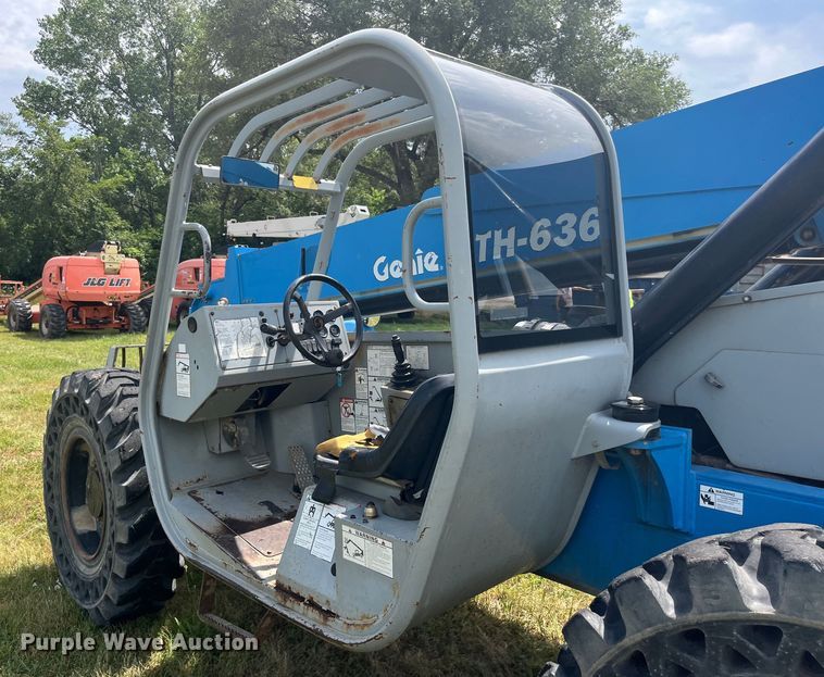 image for item EK8741 2007 Genie GTH-636 telehandler