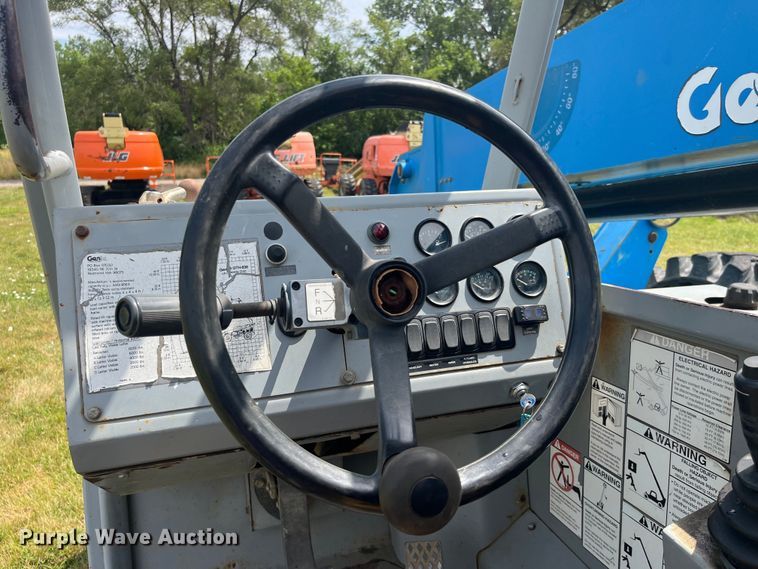 image for item EK8741 2007 Genie GTH-636 telehandler