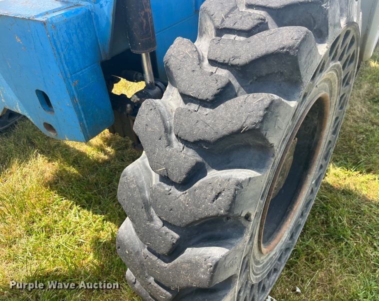 image for item EK8741 2007 Genie GTH-636 telehandler