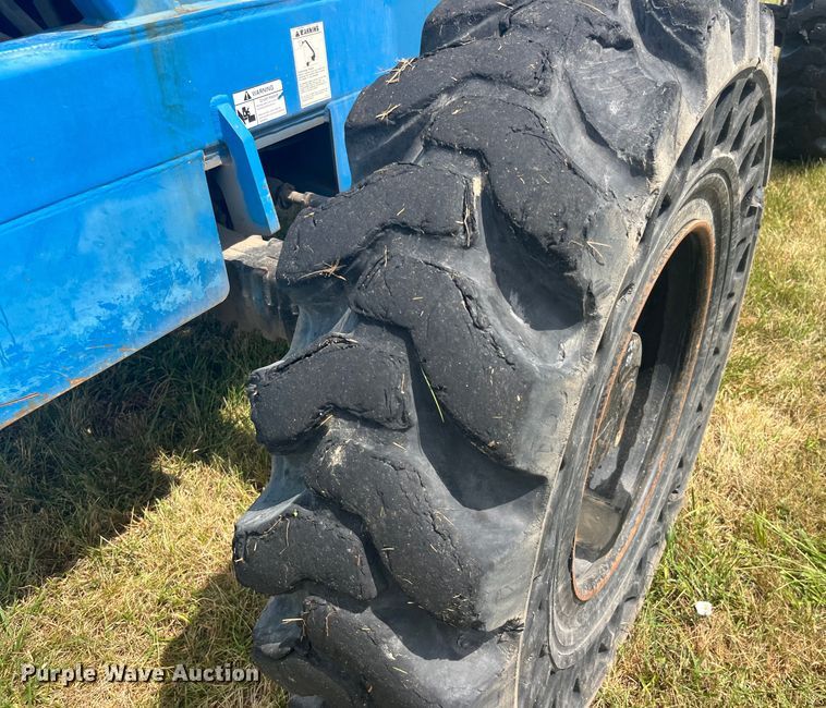 image for item EK8741 2007 Genie GTH-636 telehandler