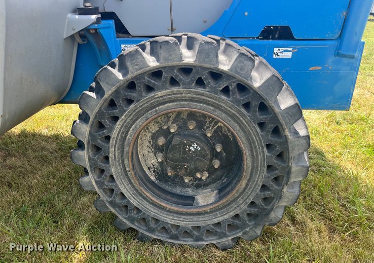 image for item EK8741 2007 Genie GTH-636 telehandler